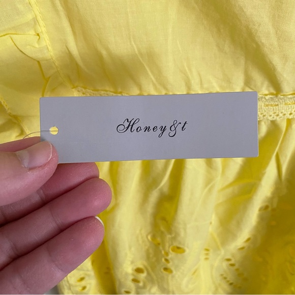 Honey & T Yellow Eyelet & Lace Babydoll Top Sleeveless High Neck Size Small NWT - Picture 9 of 12